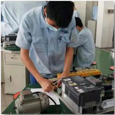 電子信息技術(shù)開發(fā)新星璀璨——機電一體化專業(yè)第二階段技能之星評比揭曉